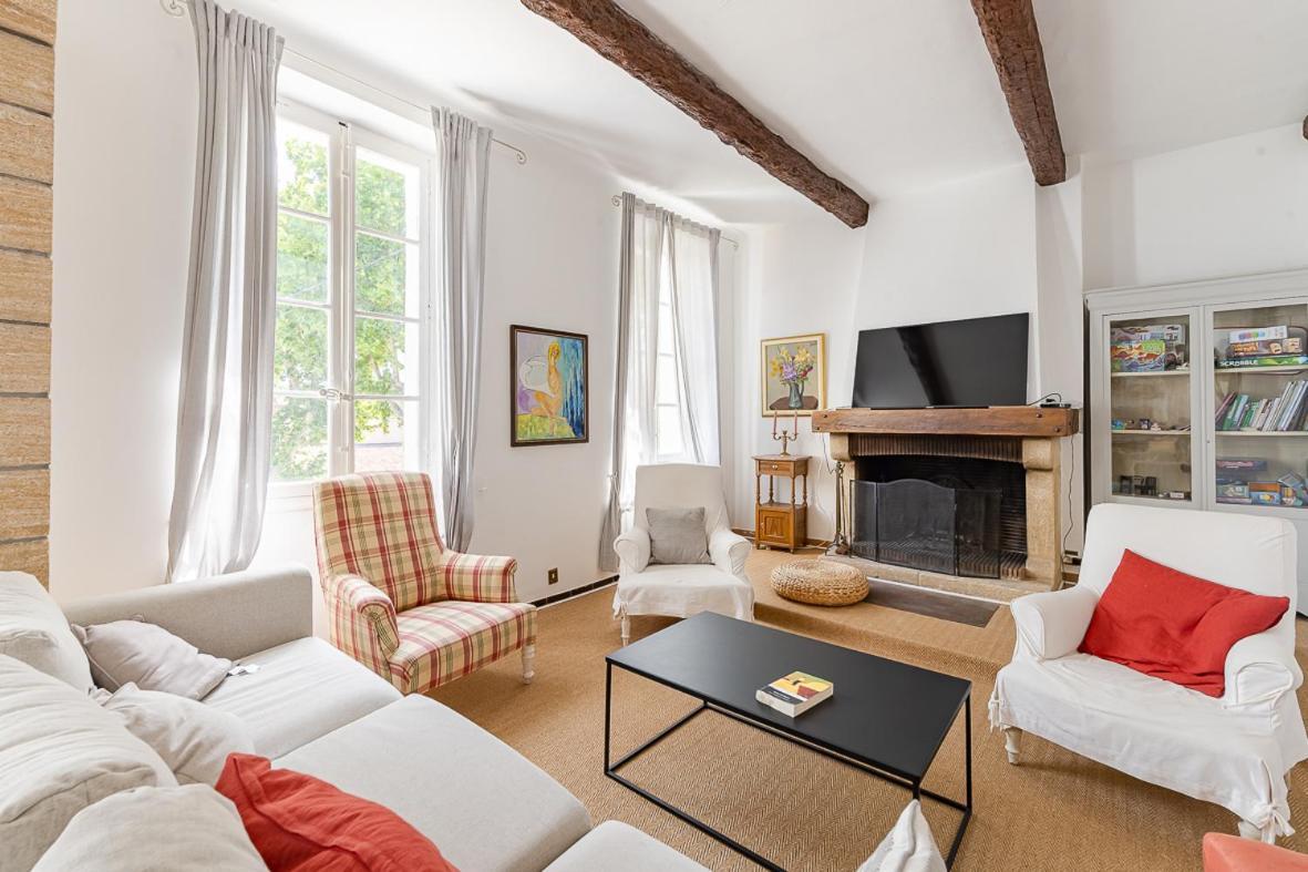 Maison De Maitre 230M² En Plein Coeur Du Village Camps-la-Source Экстерьер фото