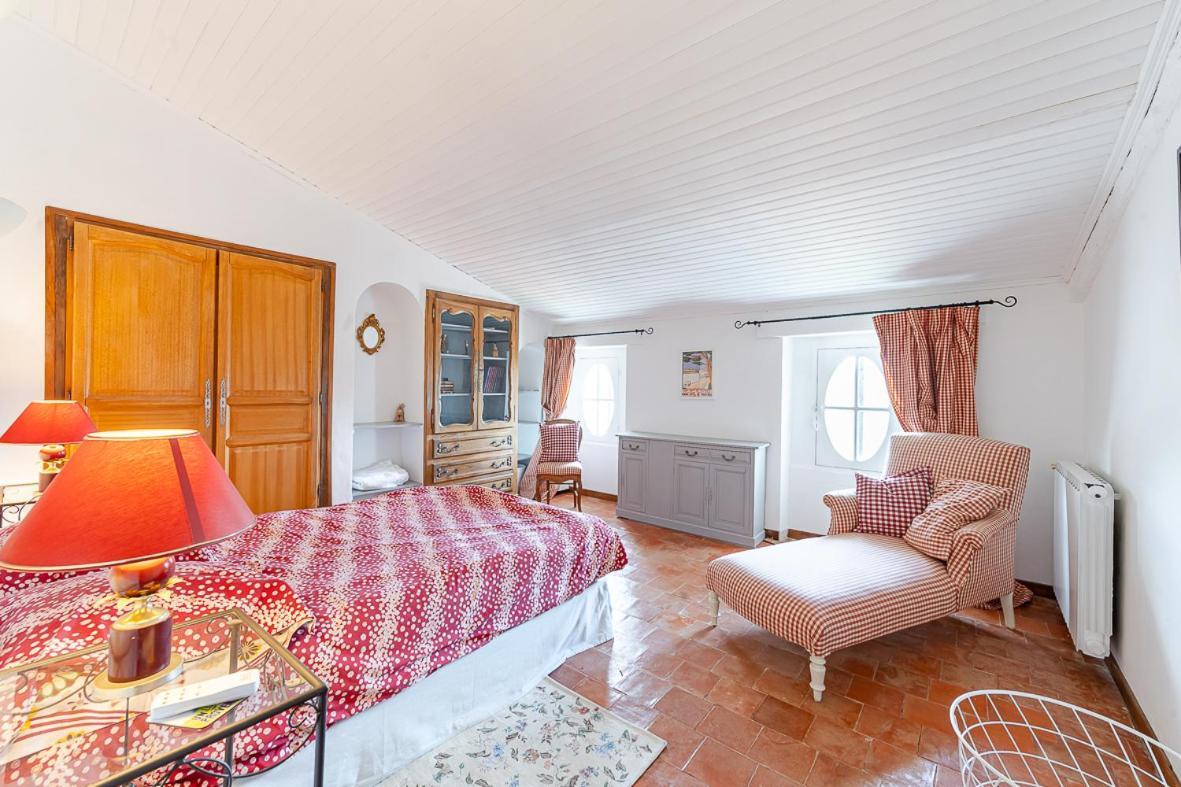 Maison De Maitre 230M² En Plein Coeur Du Village Camps-la-Source Экстерьер фото