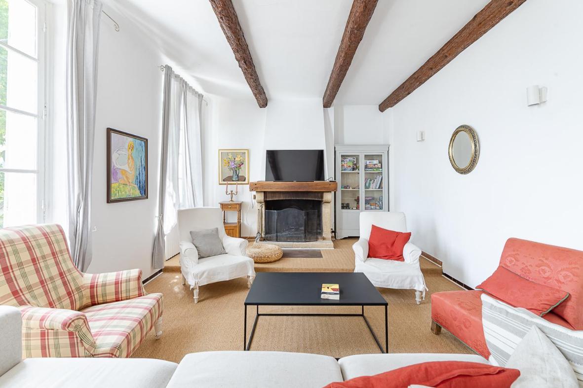 Maison De Maitre 230M² En Plein Coeur Du Village Camps-la-Source Экстерьер фото